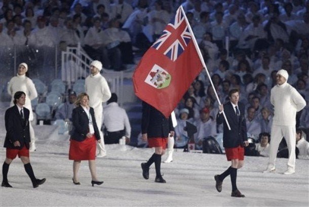 Delegação de Bermudas é famosa por entrar de bermudas na abertura dos Jogos