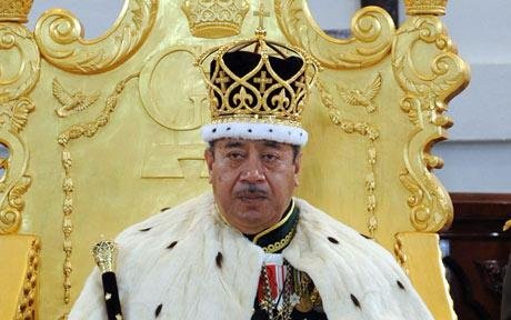 George Tupou V, rei de Tonga, é herdeiro de uma das mais antigas linhagens reais ainda existentes do mundo