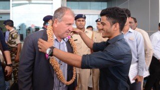 Depois de "aventuras" no Iraque e no Uzbequistão, Zico chega para ajudar a desenvolver o futebol da Índia