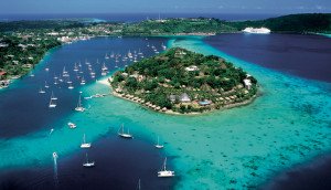 Ilha do arquipélago de Vanuatu, habitado por pouco mais de 200 mil pessoas
